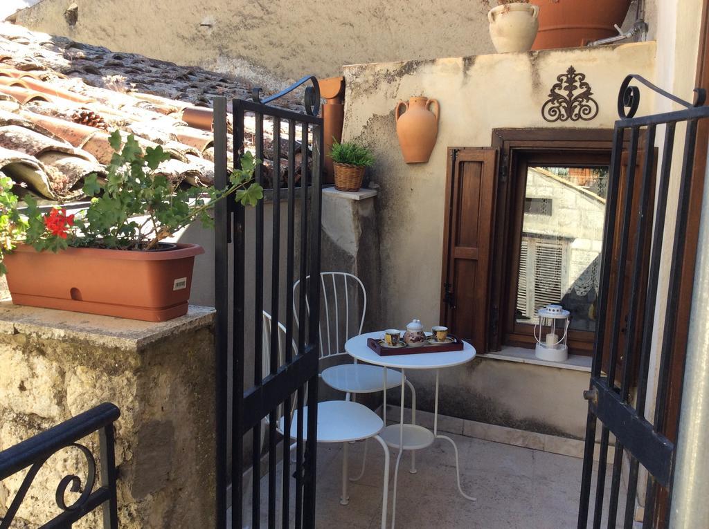 La Casa Del Pittore Di Petralia Petralia Soprana Zimmer foto